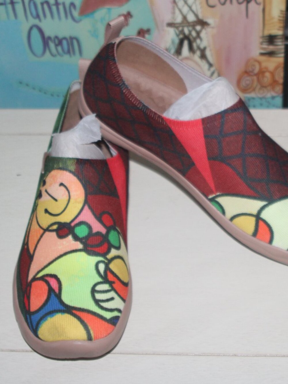 NIB UIN "DREAMY HUG" SLIP ON SHOES 9 1/2 (41)